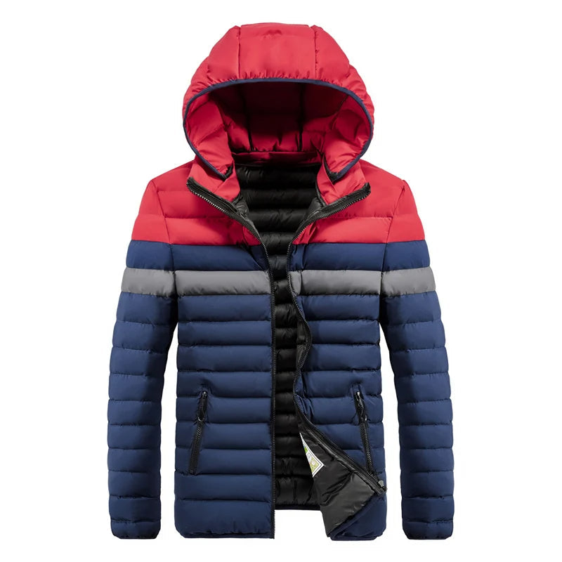 Giacca invernale da uomo con cappuccio, imbottita, a righe rosse, blu e grigie, chiusura zip, tasche laterali. Ideale per climi freddi.