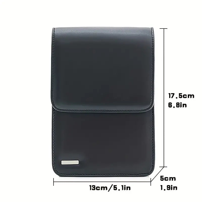 Custodia in pelle nera per smartphone, dimensioni 17,5x13x5 cm, design elegante e compatto, ideale per protezione e stile.