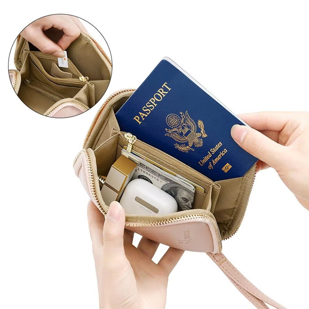 Portafoglio compatto in pelle rosa con passaporto USA, auricolari e carte di credito. Design elegante, ideale per viaggi e organizzazione.