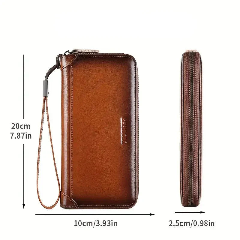 Portafoglio uomo in pelle marrone, con zip e cinturino, dimensioni 20x10x2,5 cm. Elegante e pratico, ideale per carte e contanti.