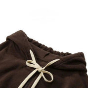 Felpa con cappuccio marrone in pile, dettaglio laccio bianco, moda casual, abbigliamento autunnale, tessuto caldo e morbido, stile unisex.