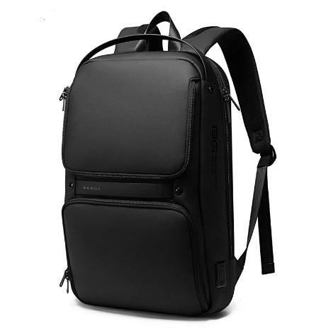 Zaino nero elegante e moderno, design minimalista, con tasche multiple e spallacci regolabili. Ideale per lavoro, viaggio e uso quotidiano.