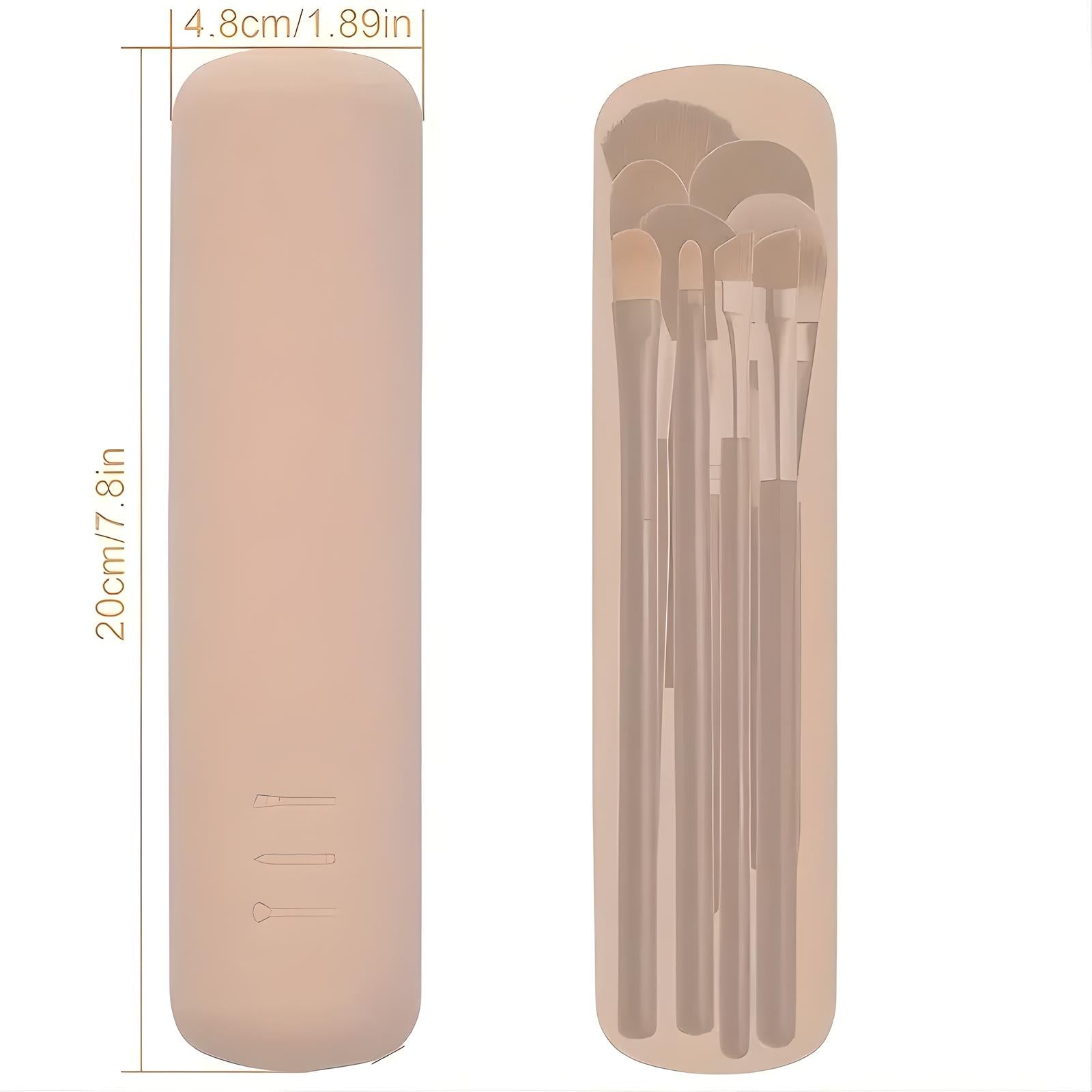 Set di pennelli trucco con custodia beige, dimensioni 20x4,8 cm. Include pennelli per ombretto e contouring. Accessorio cosmetico essenziale.