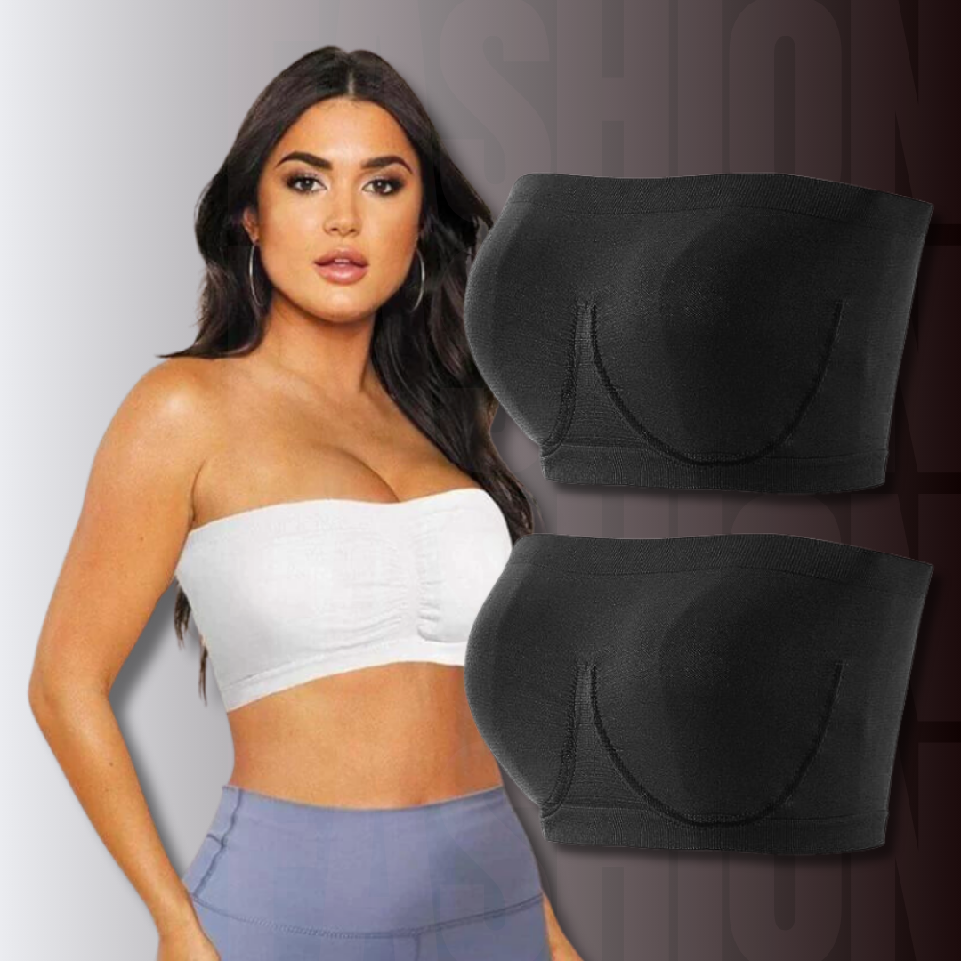 Donna con top senza spalline bianco e due reggiseni bandeau neri. Moda femminile, abbigliamento intimo, comfort, stile casual.