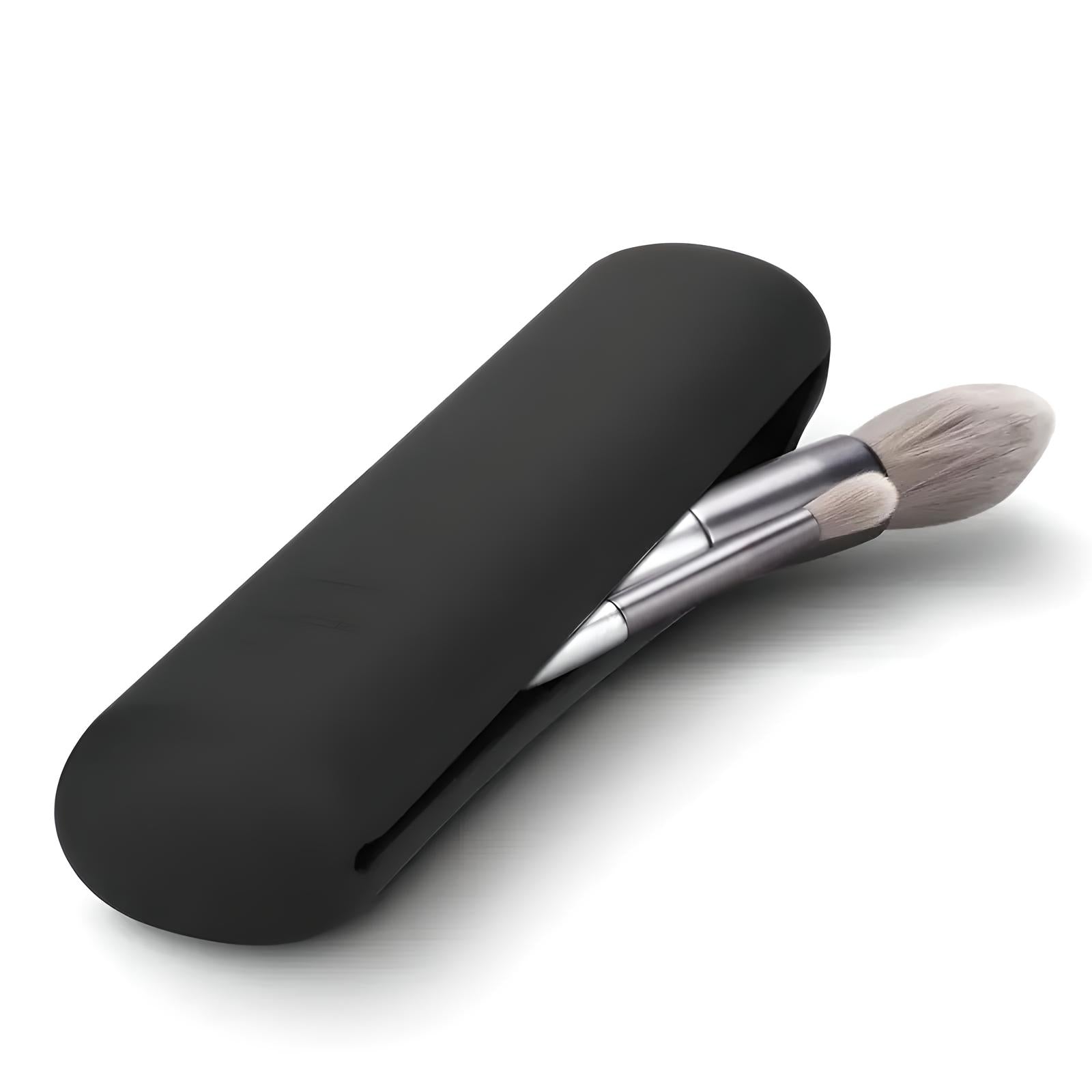 Custodia nera per pennelli trucco con due pennelli inclusi, design elegante e portatile. Accessorio essenziale per cosmetici e bellezza.
