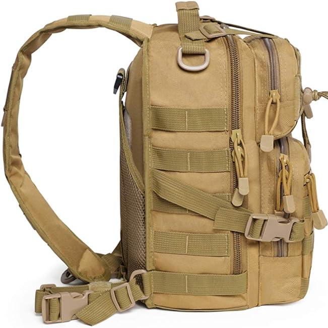 Zaino tattico militare beige con cinghie regolabili, tasche multiple e sistema MOLLE. Ideale per escursioni, campeggio e attività outdoor.
