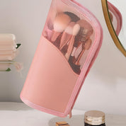 Astuccio rosa per pennelli trucco con rete trasparente, set di pennelli cosmetici, accessori bellezza, organizzatore portatile elegante.