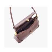 Borsa a tracolla in pelle marrone con chiusura dorata, design elegante e scomparti interni, accessorio moda donna, perfetta per ogni occasione.