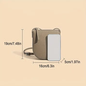 Borsa a tracolla beige in pelle, dimensioni 19x16x5 cm, con zip e confronto dimensioni con smartphone. Accessorio moda elegante e compatto.