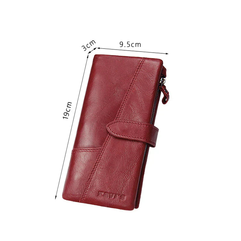 Portafoglio donna in pelle rossa, dimensioni 19x9.5x3 cm, con chiusura a bottone e zip. Elegante accessorio moda, ideale per carte e contanti.