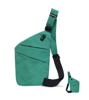 Zaino monospalla verde, design moderno e compatto, con cinghia regolabile nera. Ideale per viaggi, escursioni e uso quotidiano.