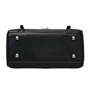 Borsa a tracolla nera in pelle con base rinforzata e piedini metallici argentati. Design elegante e moderno, ideale per moda femminile.