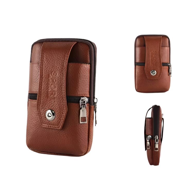 Custodia in pelle marrone per smartphone, con chiusura a zip e bottone, design compatto e tasche multiple. Accessorio elegante e funzionale.