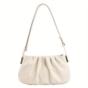 Borsa a spalla bianca in pelle, design elegante con pieghe, chiusura a zip, ideale per moda femminile, accessorio di tendenza.