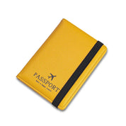 Custodia passaporto gialla in pelle con elastico nero, design elegante, ideale per viaggiatori. Accessorio viaggio pratico e resistente.