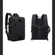 Zaino nero multifunzione, design moderno, con spallacci regolabili e tasche multiple, ideale per viaggi e lavoro. Materiale resistente e impermeabile.