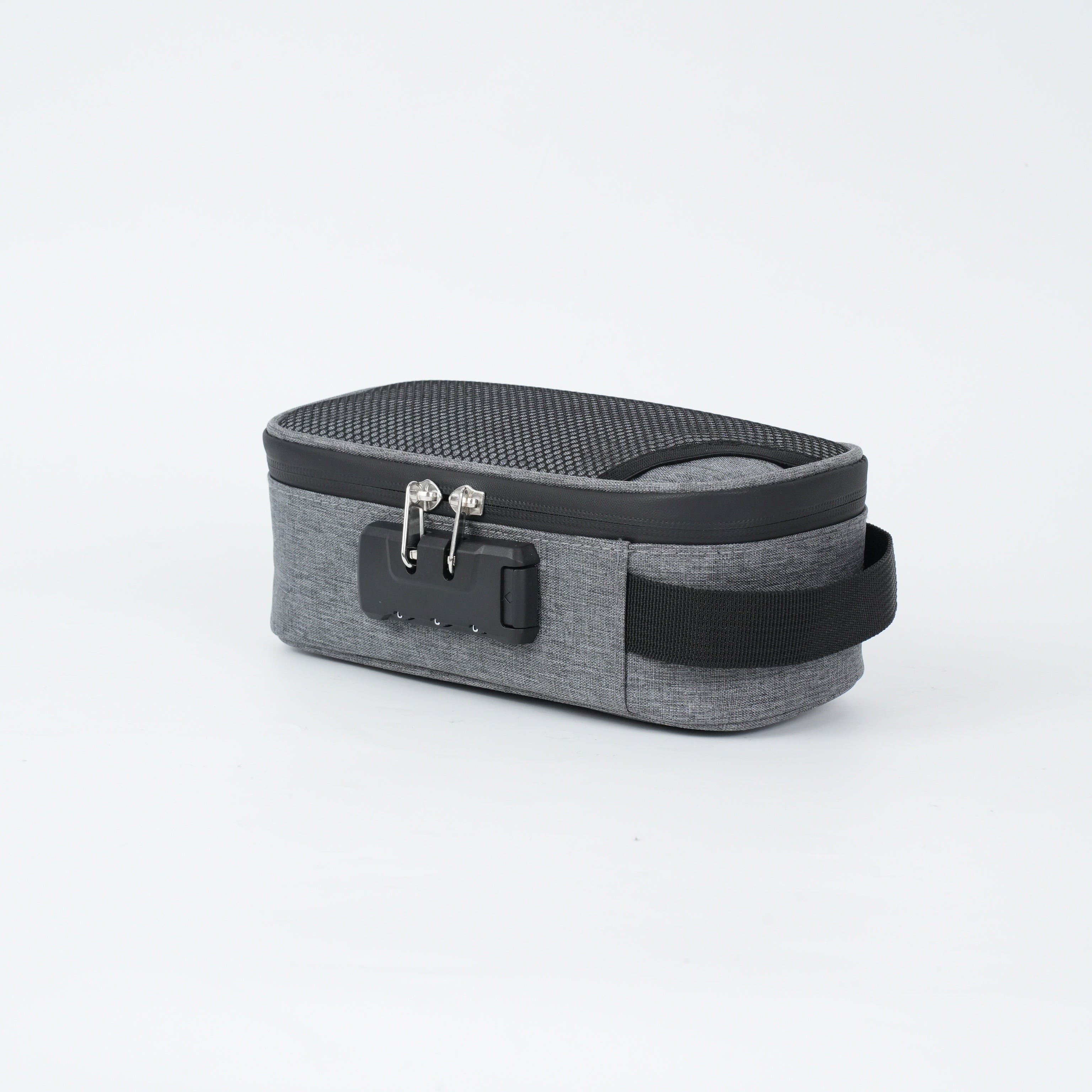 Astuccio rigido grigio con chiusura a combinazione, maniglia laterale e design compatto. Ideale per viaggi, sicurezza e organizzazione.