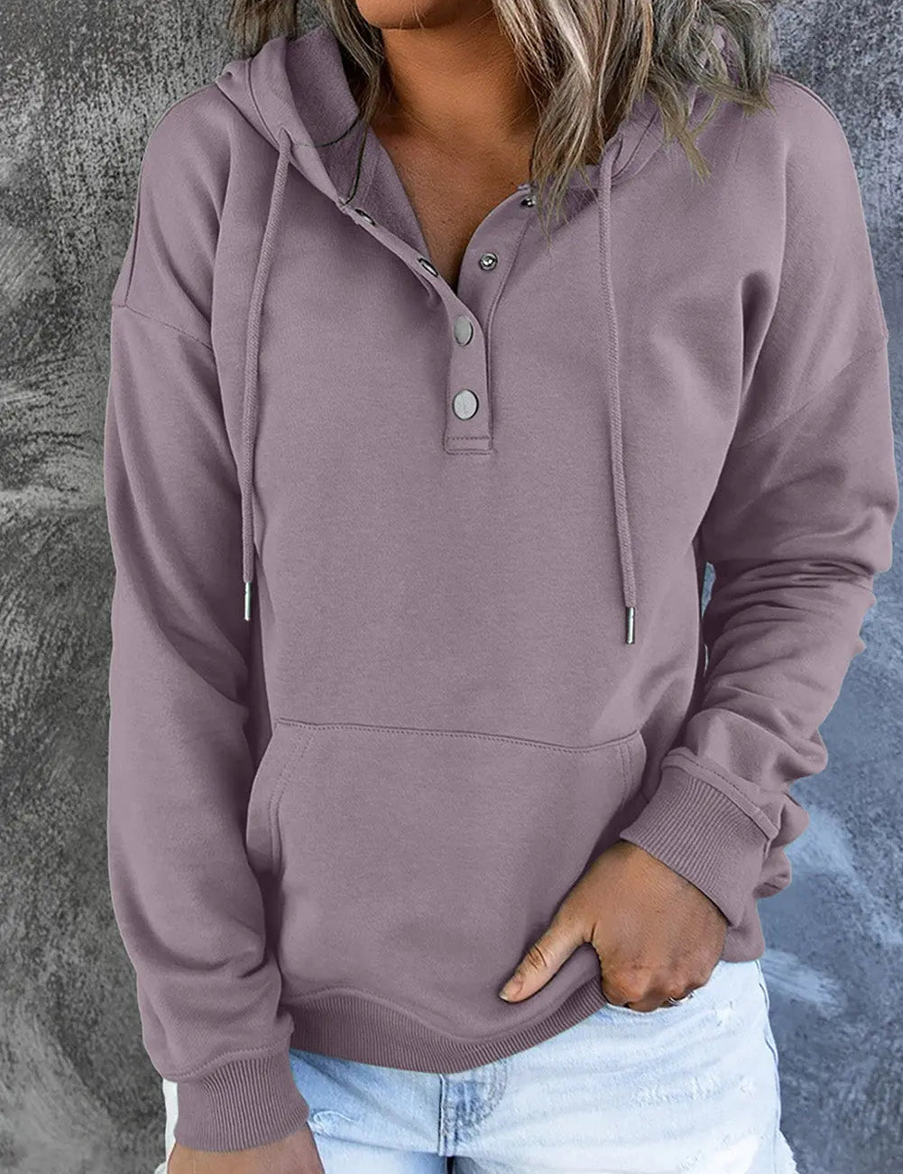 Felpa con cappuccio da donna, colore lavanda, bottoni frontali, tasca a marsupio, maniche lunghe, stile casual, perfetta per l'autunno e l'inverno.