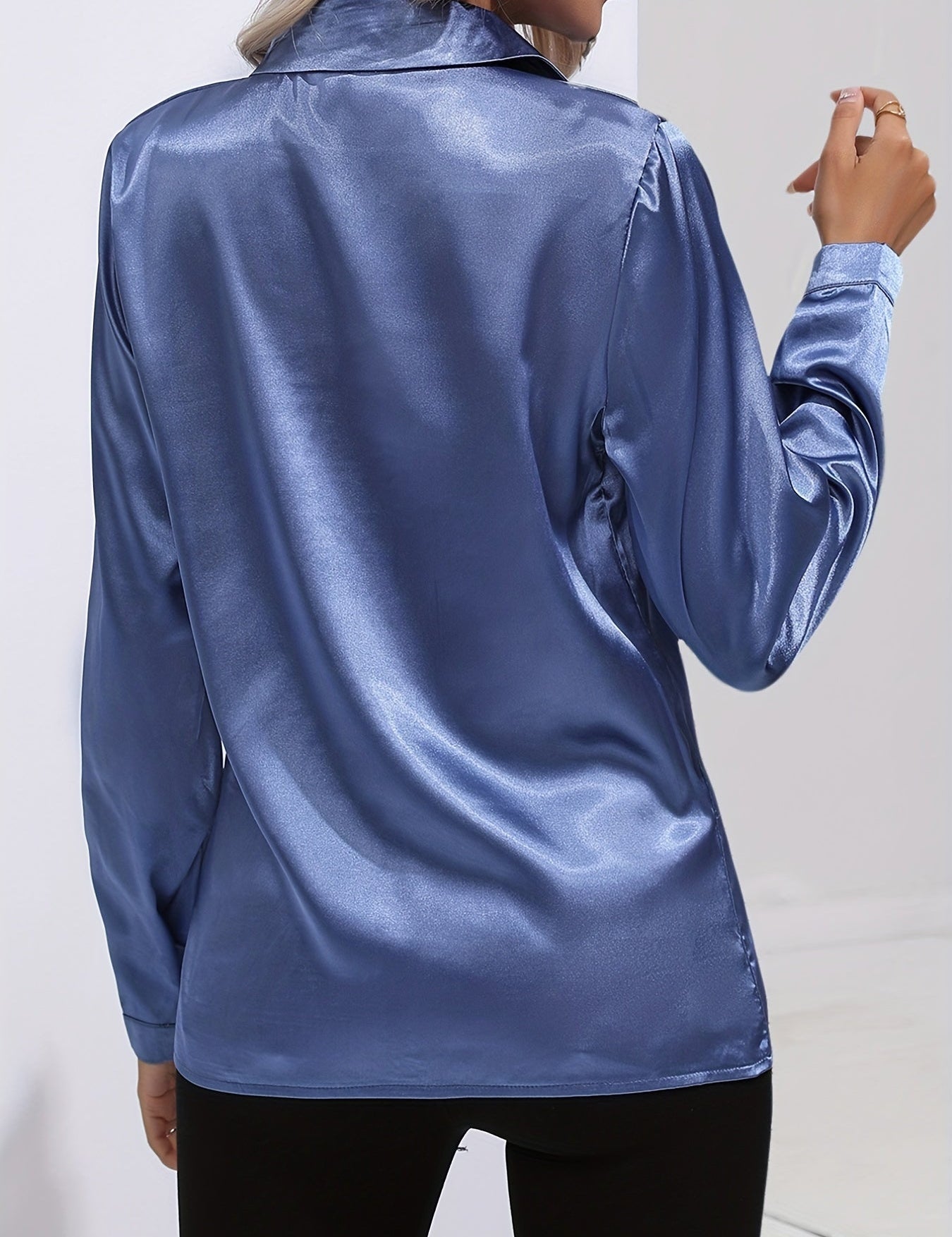 Aaliyah | Camicia da donna in raso con bottoni 1