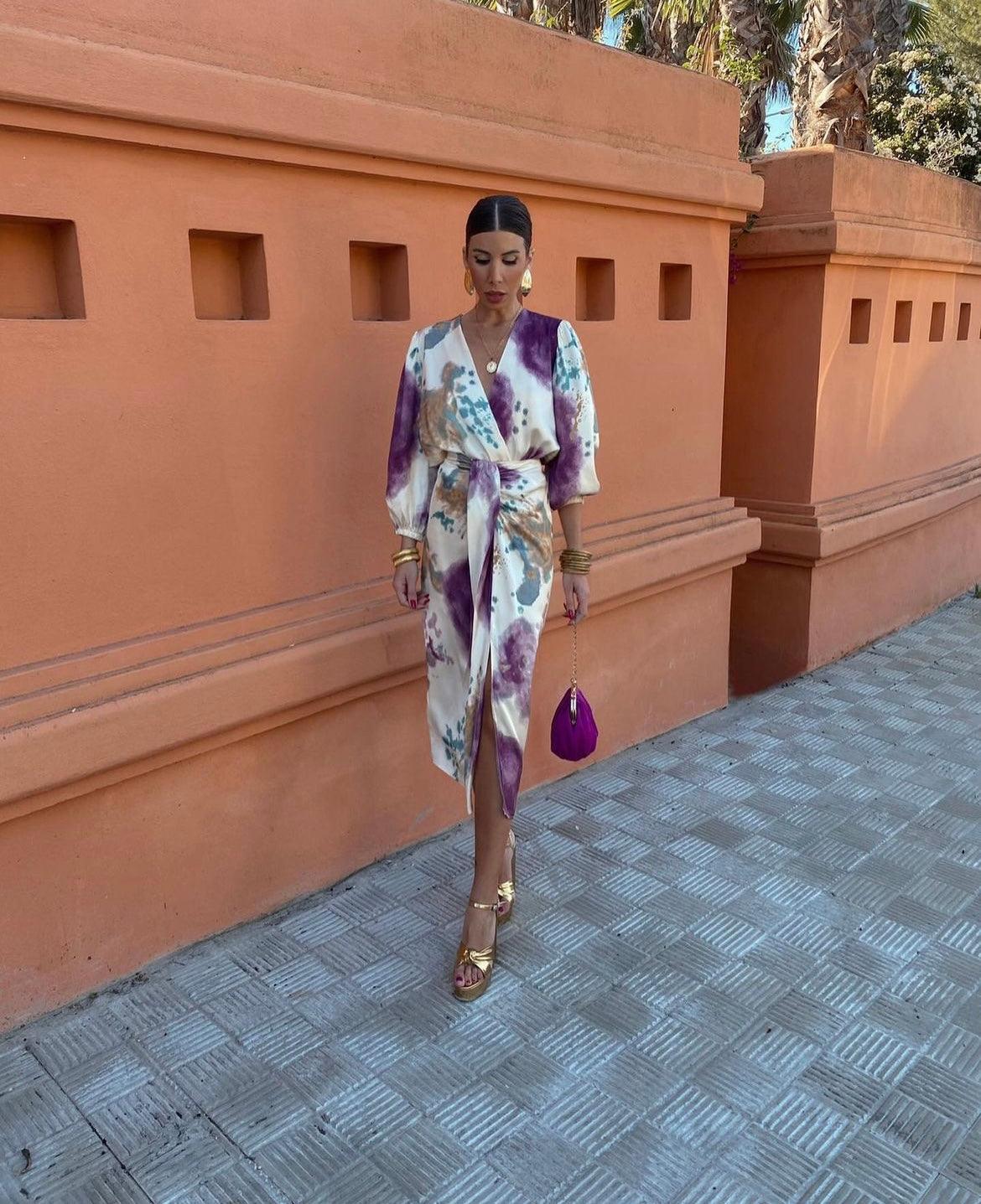 Abito Elegante con Scollo a V e Taglio Aderente per Occasioni Speciali 2