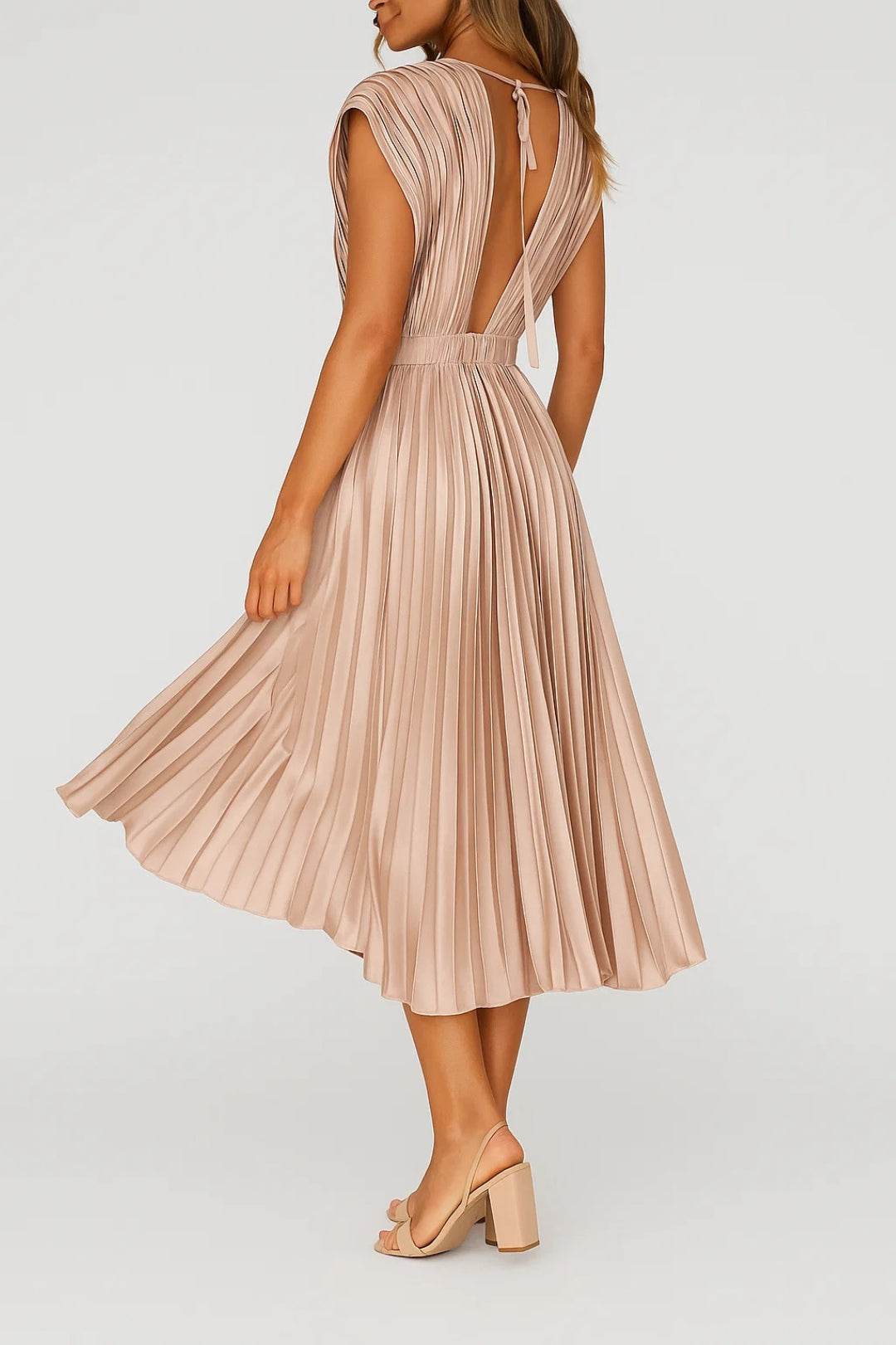 Abito Plissé Midi Elegante con Scollo a V e Vita Sottolineata 2