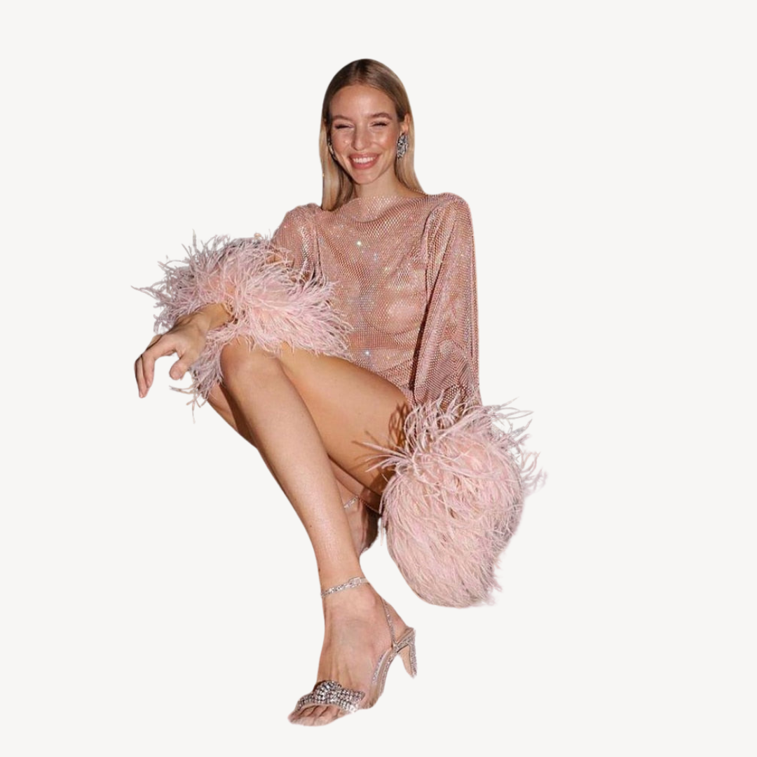 Abito da sera con paillettes e piume da donna | Capodanno 0