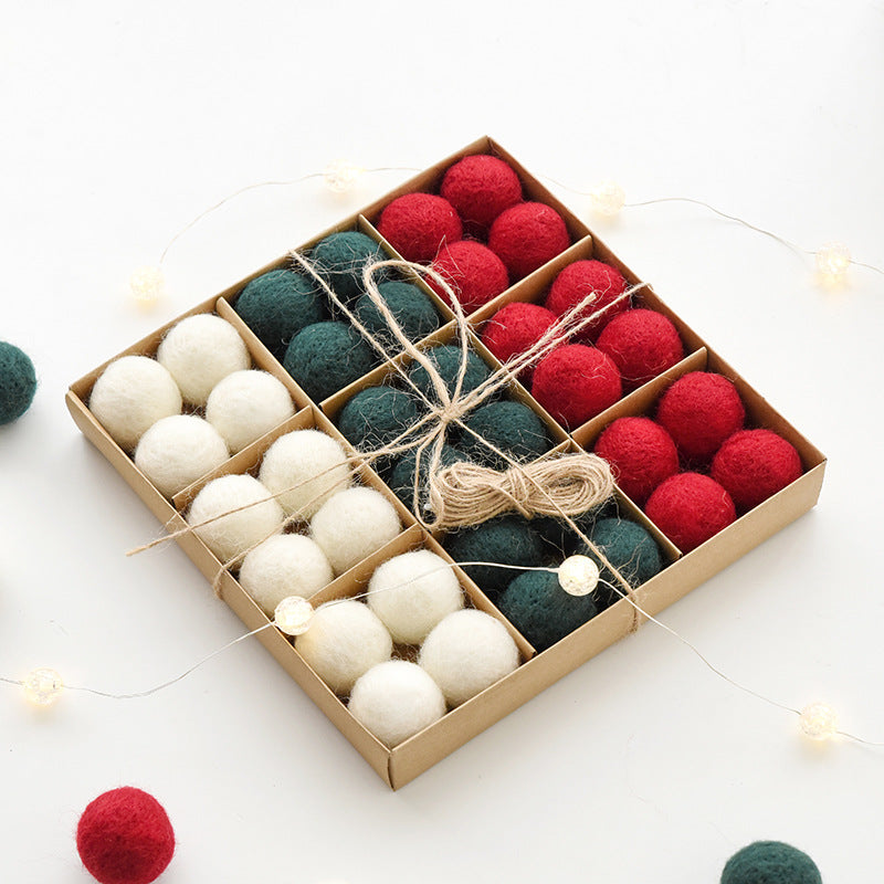 ArcticFlakes | Kit fai da te per realizzare palle di neve in feltro per decorazioni natalizie 0