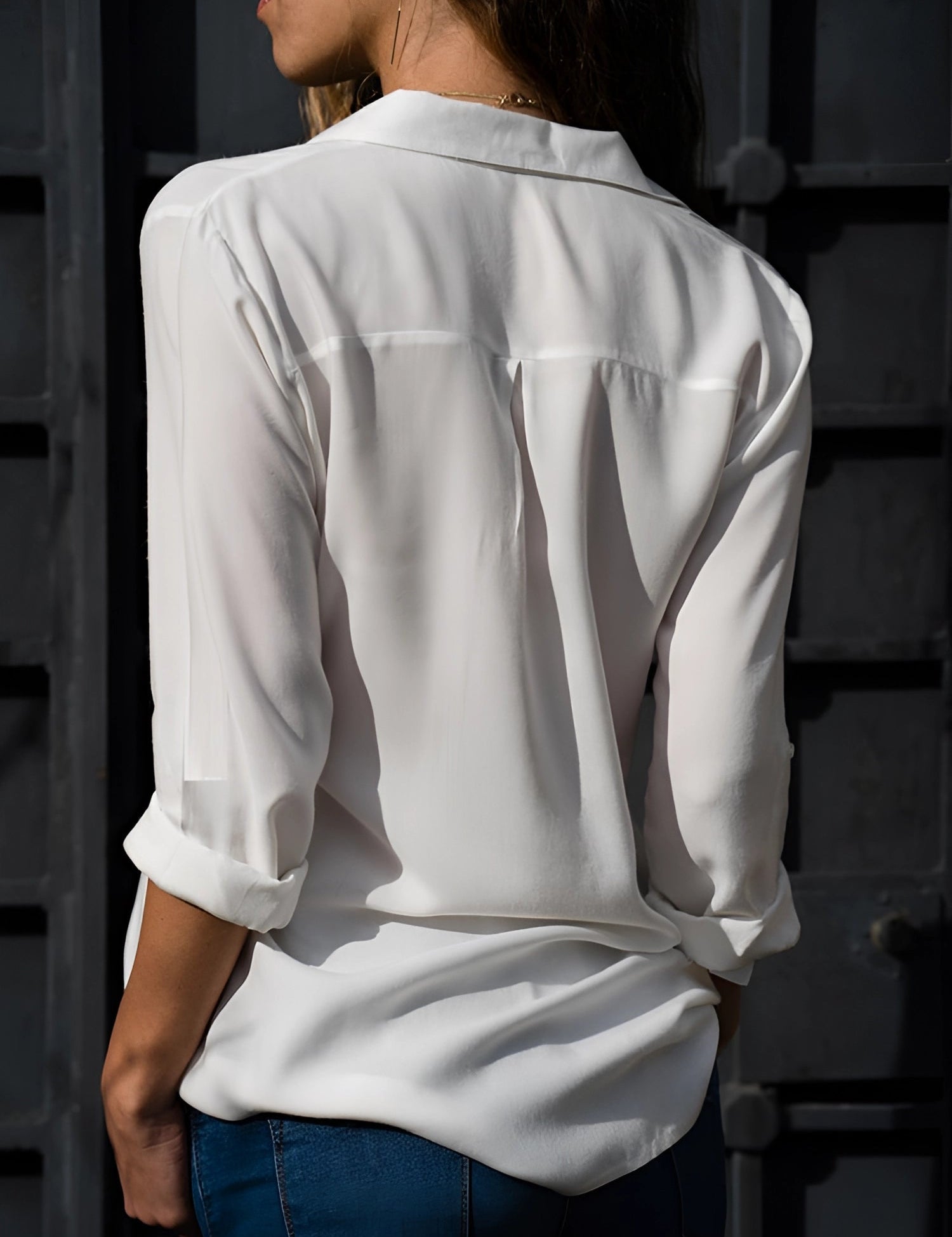 Blusa Elegante Donna con Scollo a V e Maniche Lunghe - Stile Versatile e Morbido 3