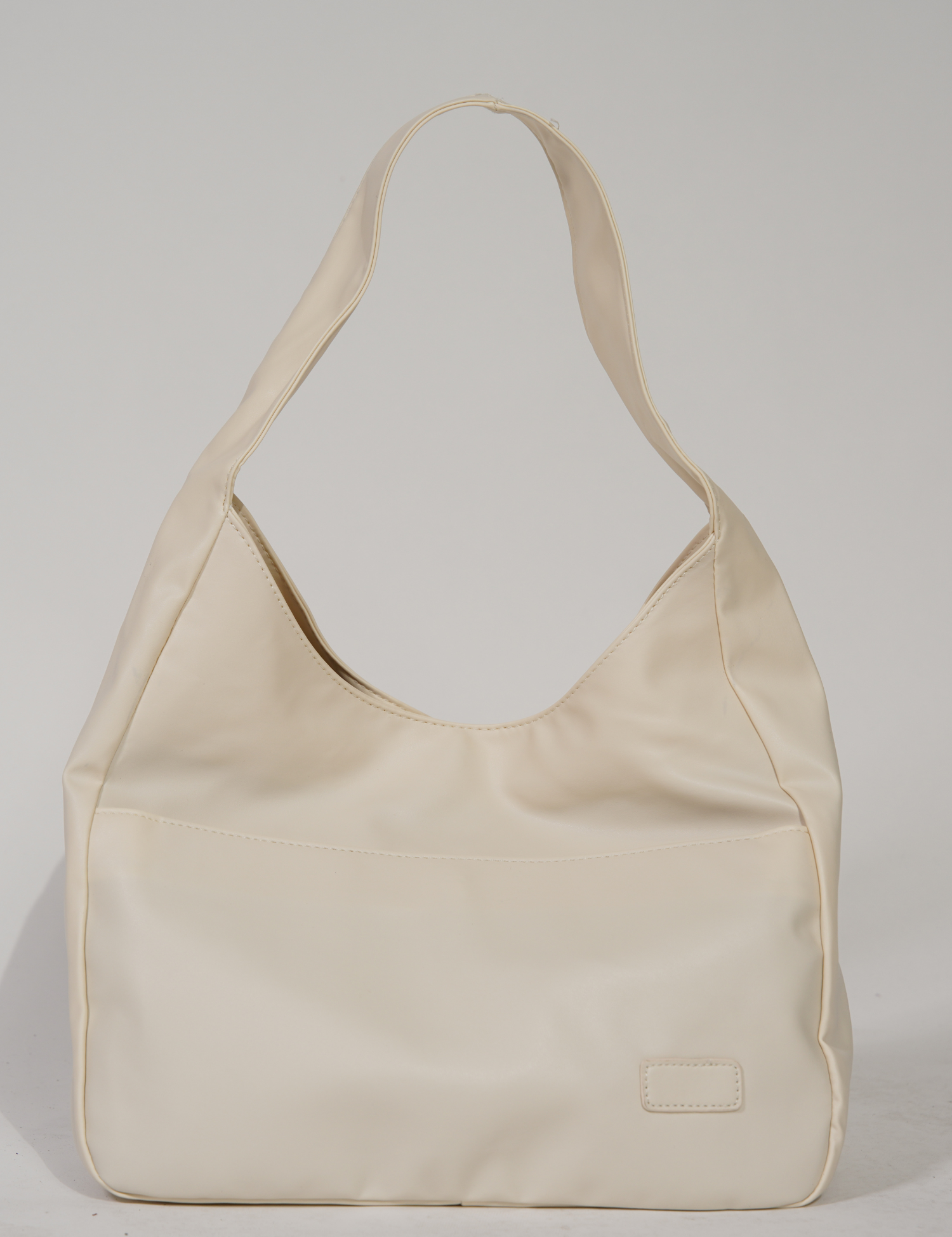 Borsa a tracolla rotonda elegante da donna in pelle vegana 10