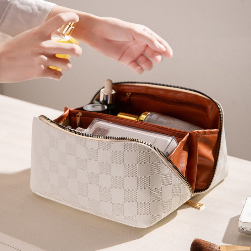 Borsa da viaggio per donna con elegante motivo a quadri, tessuto resistente 0