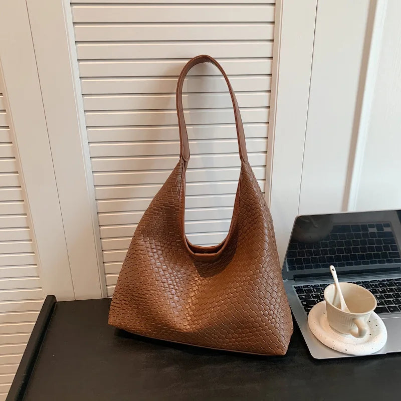 Borsa elegante da donna in pelle resistente e alla moda 12
