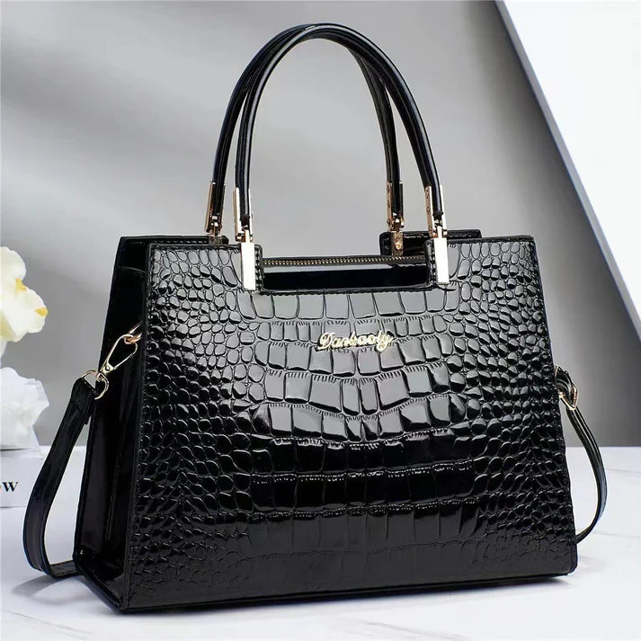 Borsa elegante da donna in vera pelle con finitura lucida 5