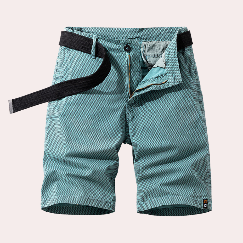 Pantaloncini sportivi uomo verde acqua con cintura nera, tessuto traspirante, design casual, ideali per attività all'aperto e tempo libero.