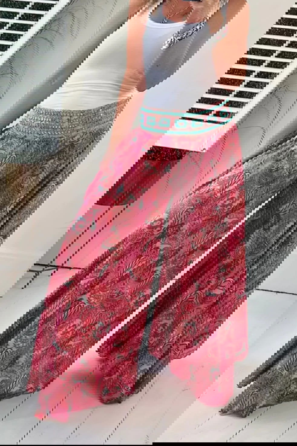 CARLA | Floral Print Culottes for a Stylish Touch - Lizabella Fashion -  -  - CARLA | Floral Print Culottes for a Stylish Touch - Lizabella Fashion - #tag1# - #tag2#