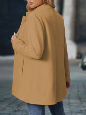 Cappotto da Donna Elegante con Colletto Rialzato e Taglio Sartoriale 4