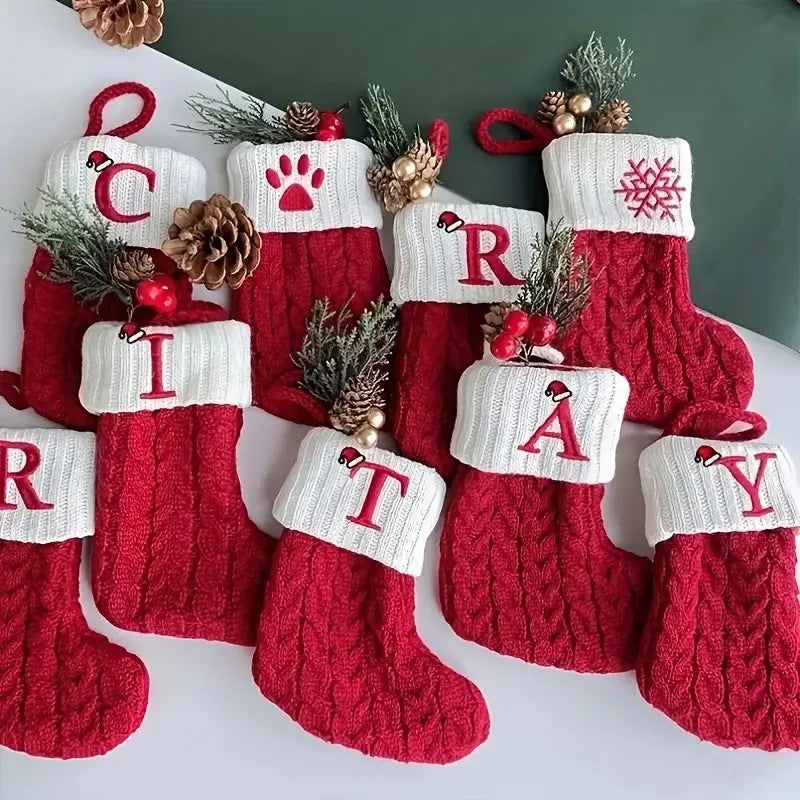 Classico di Natale | Calzini personalizzati per decorazioni festive o come regalo 1