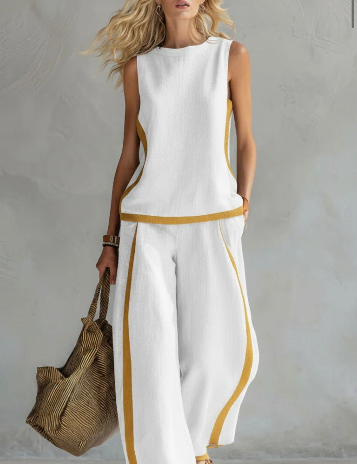 Completo Elegante Due Pezzi Donna con Silhouette Slanciata e Dettagli Moderni 4