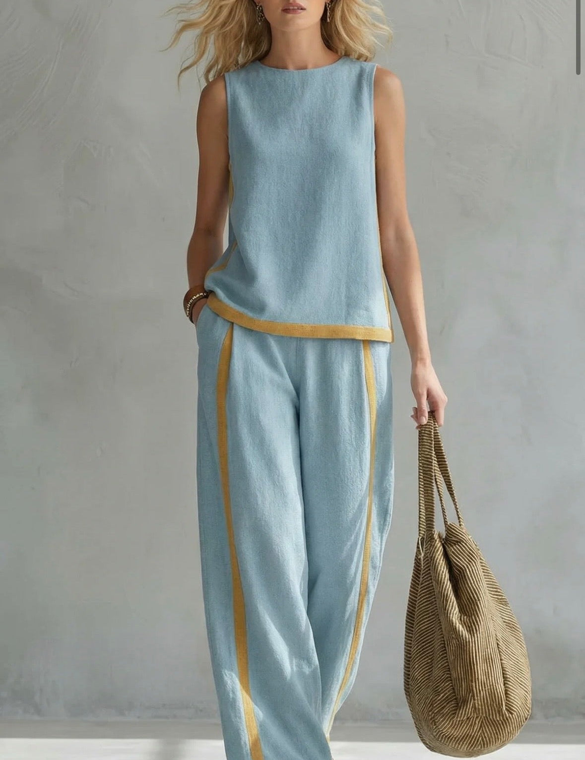 Completo Elegante Due Pezzi Donna con Silhouette Slanciata e Dettagli Moderni 5