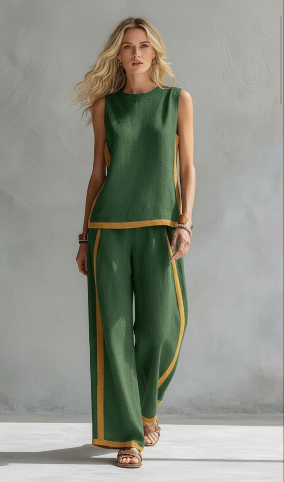 Completo Elegante Due Pezzi Donna con Silhouette Slanciata e Dettagli Moderni 6