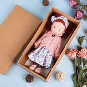 CuddlyCharm | Set regalo con bambola di peluche da vestire e accessori 10