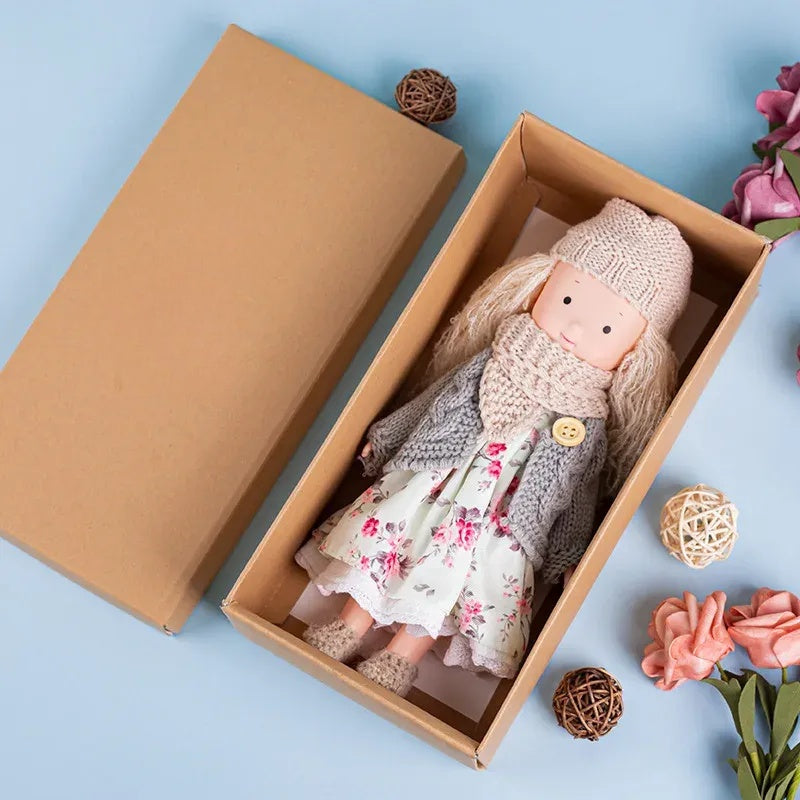 CuddlyCharm | Set regalo con bambola di peluche da vestire e accessori 12