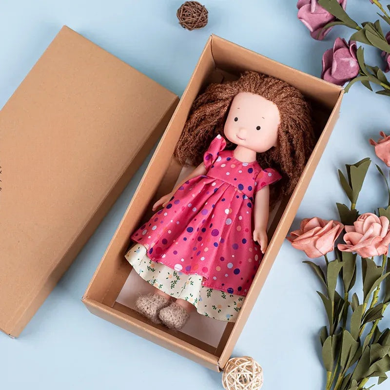 CuddlyCharm | Set regalo con bambola di peluche da vestire e accessori 2