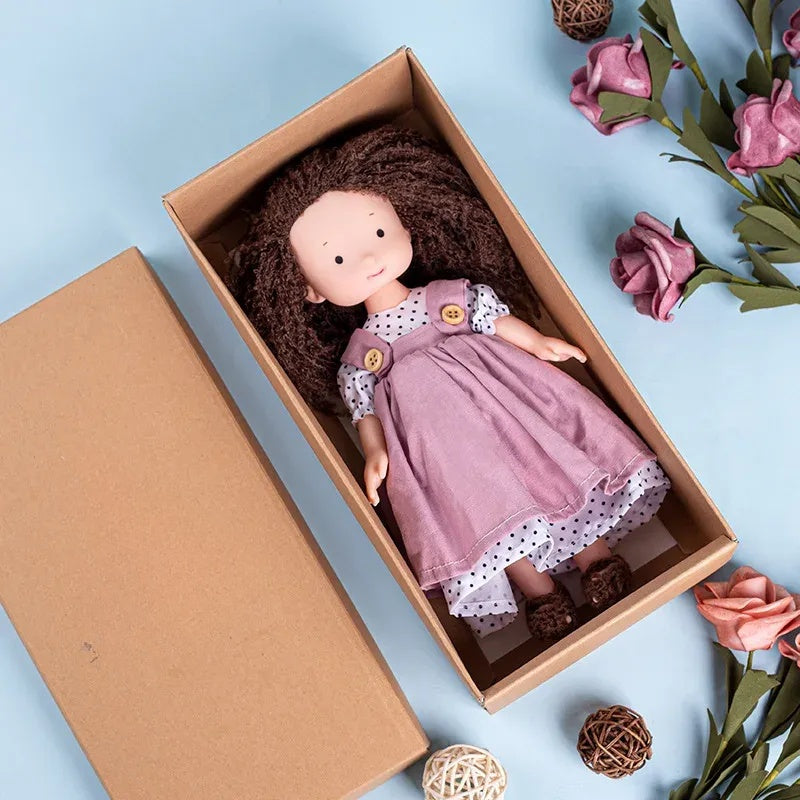 CuddlyCharm | Set regalo con bambola di peluche da vestire e accessori 4
