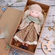CuddlyCharm | Set regalo con bambola di peluche da vestire e accessori 5