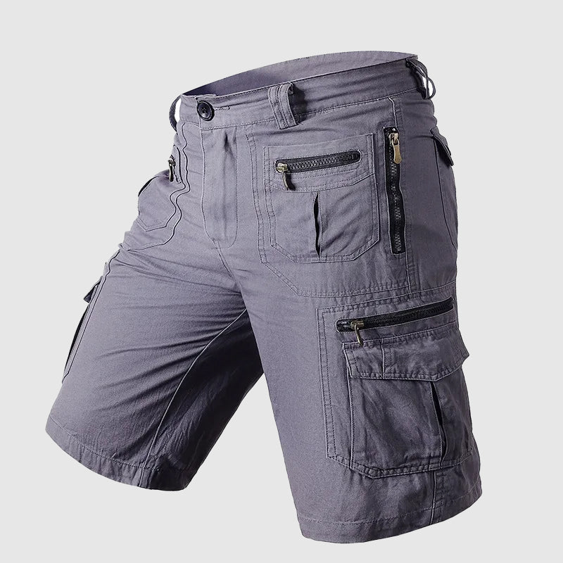 Pantaloncini cargo uomo grigi, tasche multiple con zip, design casual, tessuto resistente, ideale per attività all'aperto e tempo libero.