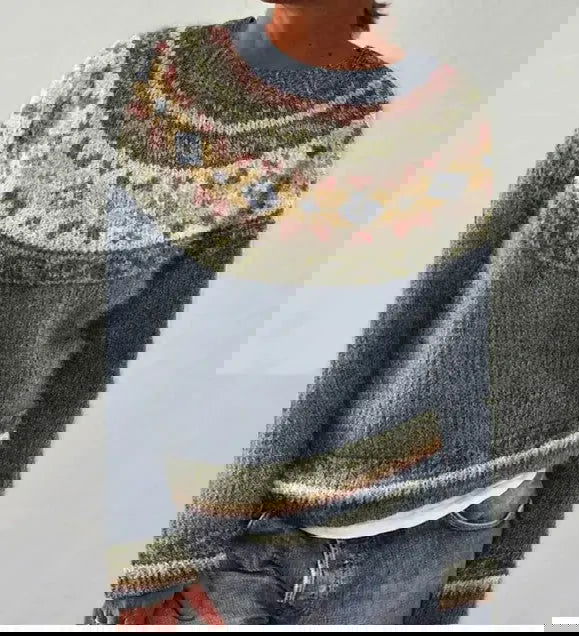 Danique | Timeless Vintage-Inspired Sweater - Lizabella Fashion -  -  - Danique | Timeless Vintage-Inspired Sweater - Lizabella Fashion - #tag1# - #tag2#