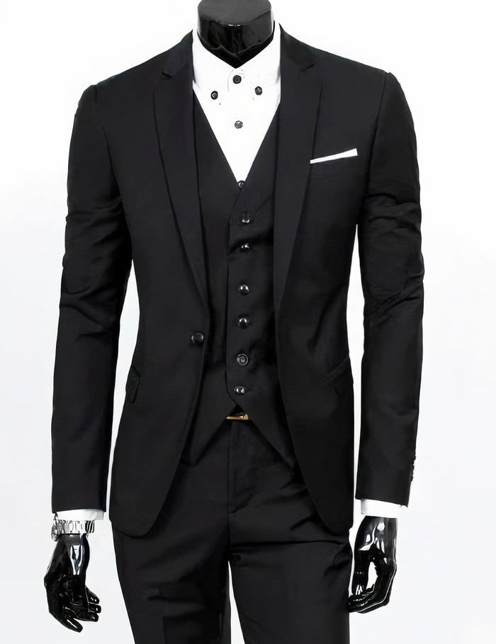 Abito elegante da uomo nero con gilet e camicia bianca, perfetto per cerimonie e eventi formali. Completo classico di alta qualità.