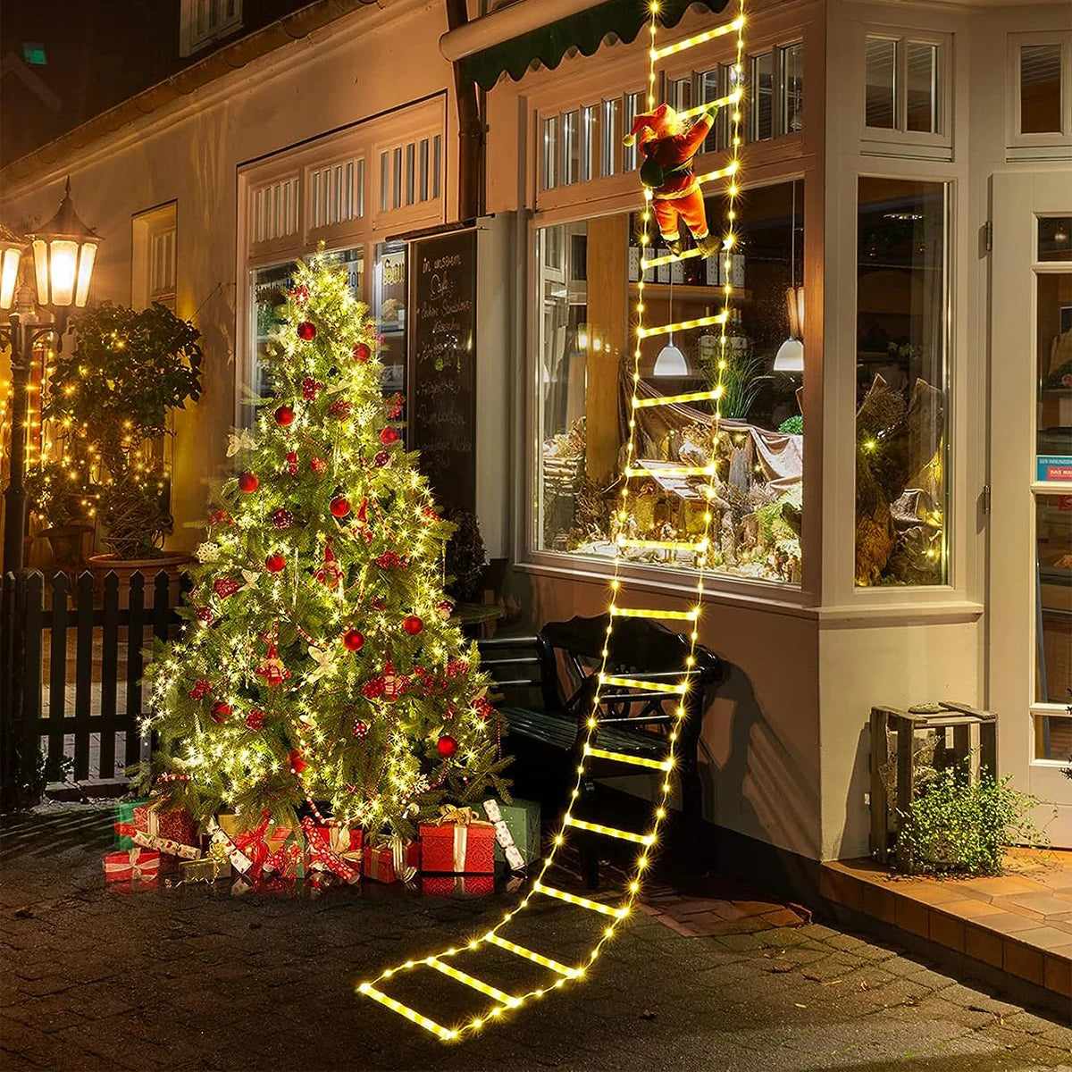 Golden Climb | Elegante illuminazione a LED per l'esposizione festiva di Babbo Natale 2