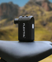 Gonfiatore portatile per pneumatici di biciclette elettriche - Pompa intelligente da 100 PSI compatibile con valvole Presta e Schrader per ciclismo all'aperto e gonfiaggio in movimento 6