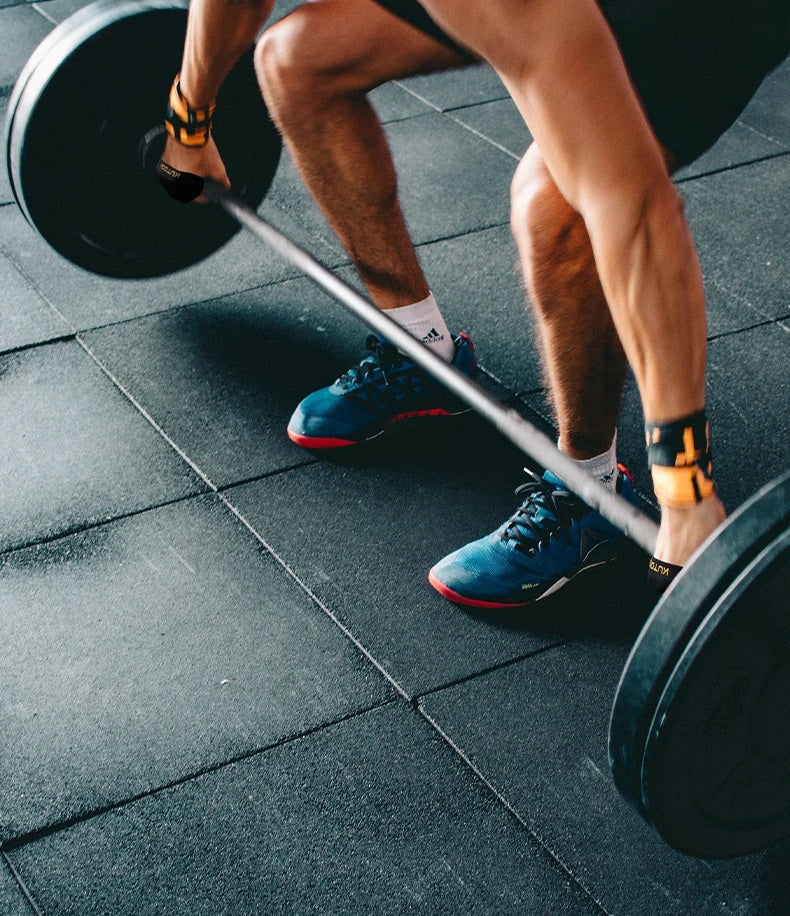 Guanti da sollevamento pesi per lo sport e il fitness: guanti da allenamento imbottiti e resistenti per una presa sicura durante l'allenamento, il sollevamento pesi in palestra e l'allenamento incrociato. 4